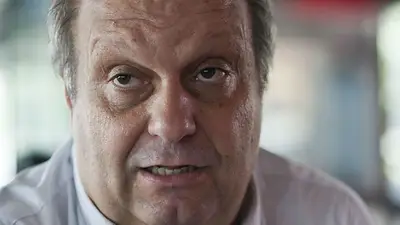 Lombardi confirmó que el Gobierno quiere sacar el nombre Néstor Kirchner de los espacios públicos Lombardi confirmó que el Gobierno quiere sacar el nombre Néstor Kirchner de los espacios públicos