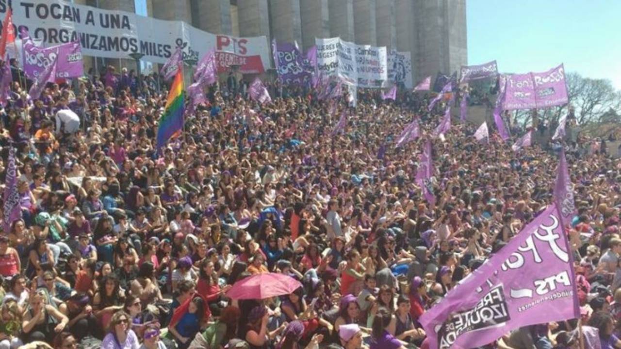 La imagen más impactante de la represión al Encuentro de Mujeres en Rosario