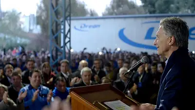 Luego de la visita de Macri, la fábrica Drean suspende a 1.500 empleados Luego de la visita de Macri, la fábrica Drean suspende a 1.500 empleados