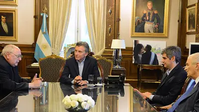 El Gobierno convocó a la Iglesia y a las ONG a una mesa de diálogo El Gobierno convocó a la Iglesia y a las ONG a una mesa de diálogo