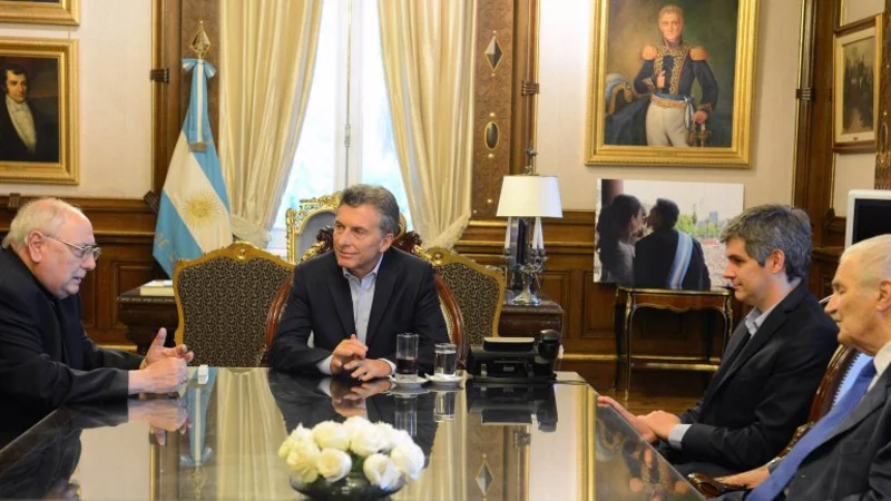 El Gobierno convocó a la Iglesia y a las ONG a una mesa de diálogo