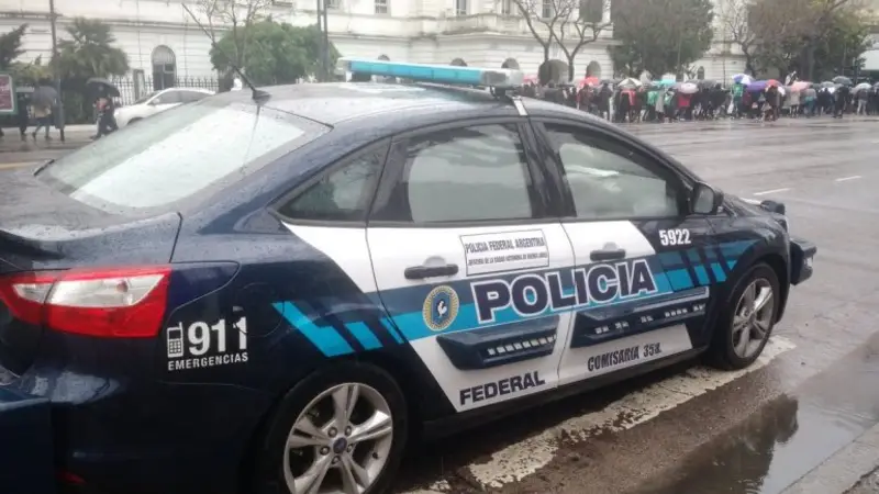 Denuncian persecución policial contra adherentes a #NiUnaMenos