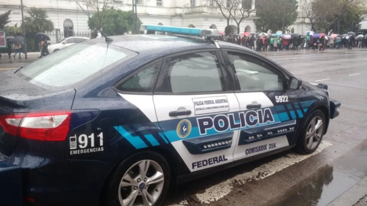Denuncian persecución policial contra adherentes a #NiUnaMenos