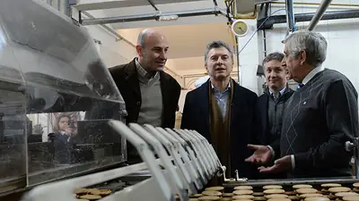 La última de Martiniano Molina contra los estudiantes de escuelas secundarias La última de Martiniano Molina contra los estudiantes de escuelas secundarias
