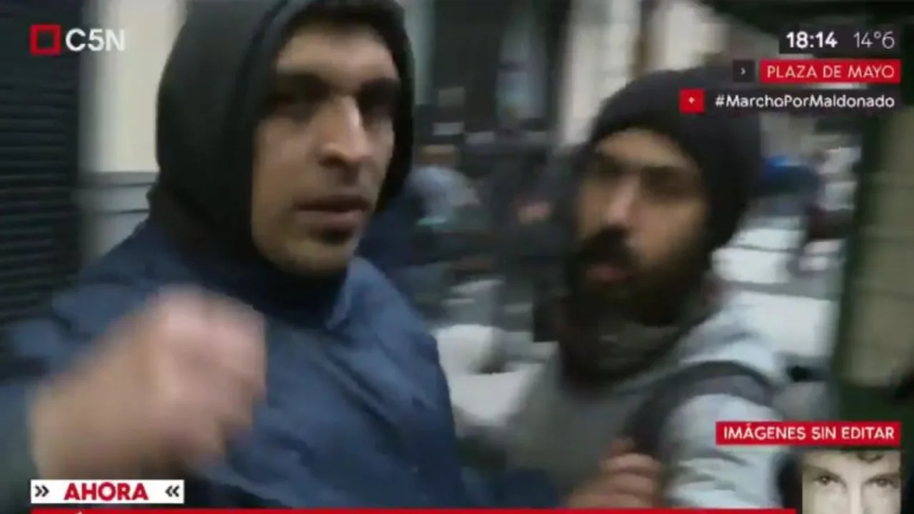 Sospechosos ataques a C5N y Crónica  tras la pacífica marcha por Santiago Maldonado