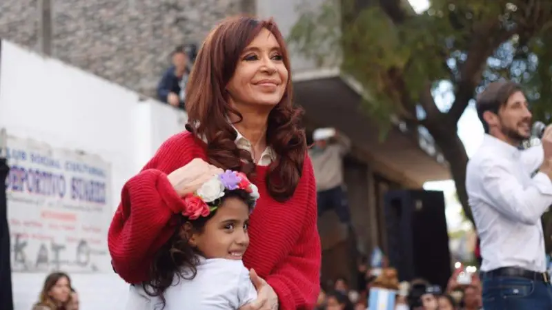 Cristina apuntó contra una nueva privatización: "Ahora vienen por la salud"