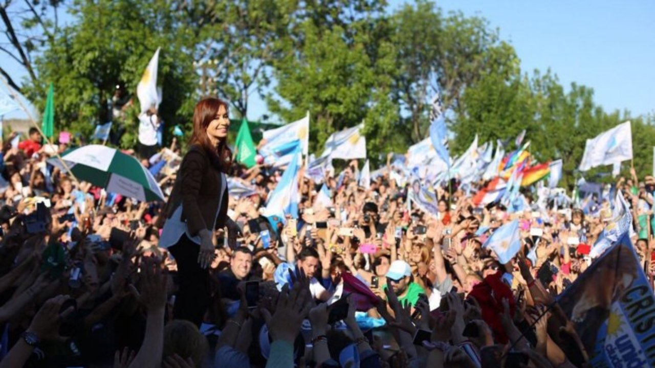 Cristina Kirchner alertó en Escobar que "la salud pública se está desplomando"