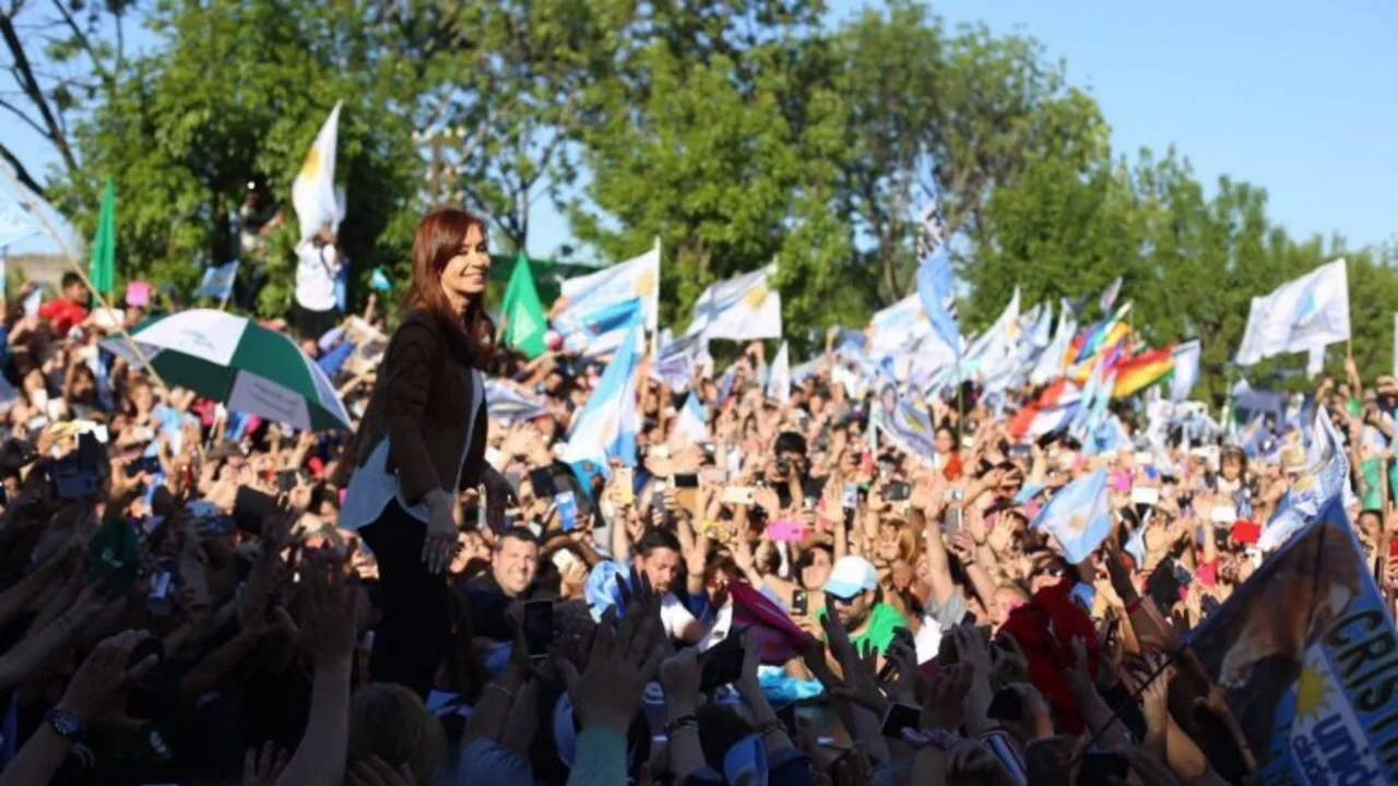 Cristina Kirchner alertó en Escobar que "la salud pública se está desplomando"