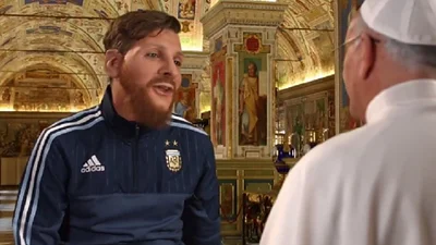 Bossi se disfrazó de Messi para hacerle un pedido al Papa Francisco Bossi se disfrazó de Messi para hacerle un pedido al Papa Francisco