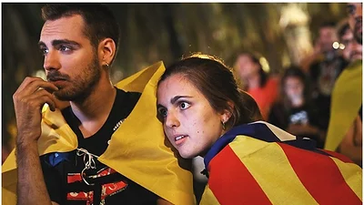Suspendieron la independencia de Cataluña y estallaron los memes en las redes Suspendieron la independencia de Cataluña y estallaron los memes en las redes