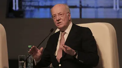 La preocupante definición de Paolo Rocca sobre los trabajadores que generó la ovación de empresarios La preocupante definición de Paolo Rocca sobre los trabajadores que generó la ovación de empresarios