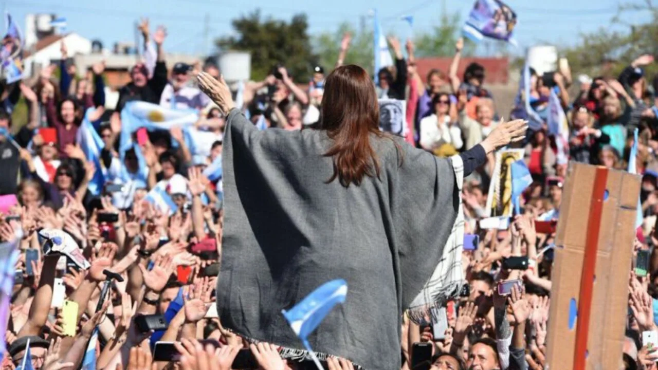 Sin el Tren Roca, qué colectivos llegan hasta Racing