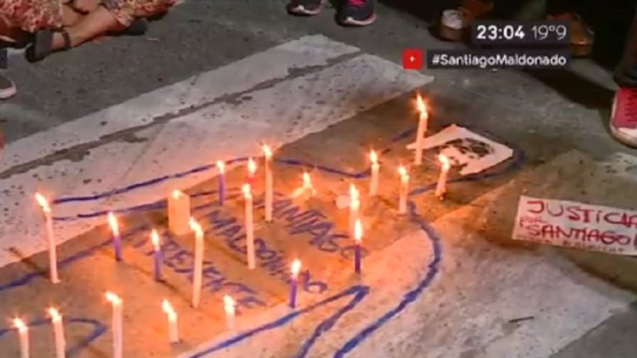 Decenas de personas marcharon a la Quinta de Olivos por Maldonado