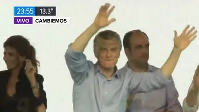 Macri bailó y hubo festejos pese al duelo por Santiago Maldonado Macri bailó y hubo festejos pese al duelo por Santiago Maldonado