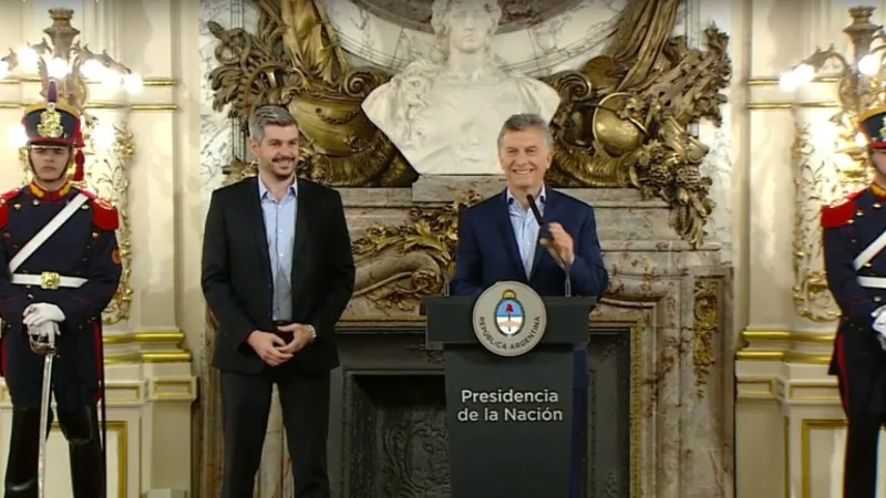 Macri sobre las naftas:"Si en el mundo bajan, van a bajar, si suben, van a subir"