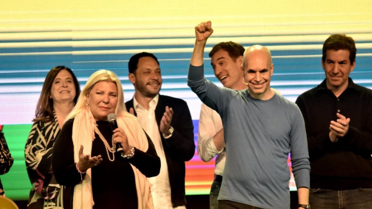 La interna al rojo vivo: Carrió esquivó a un referente de Cambiemos y quedó escrachada
