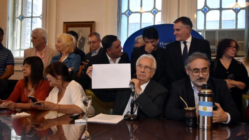 El FpV no bajará al recinto en la sesión por De Vido y denunció "un plan de persecución de opositores"