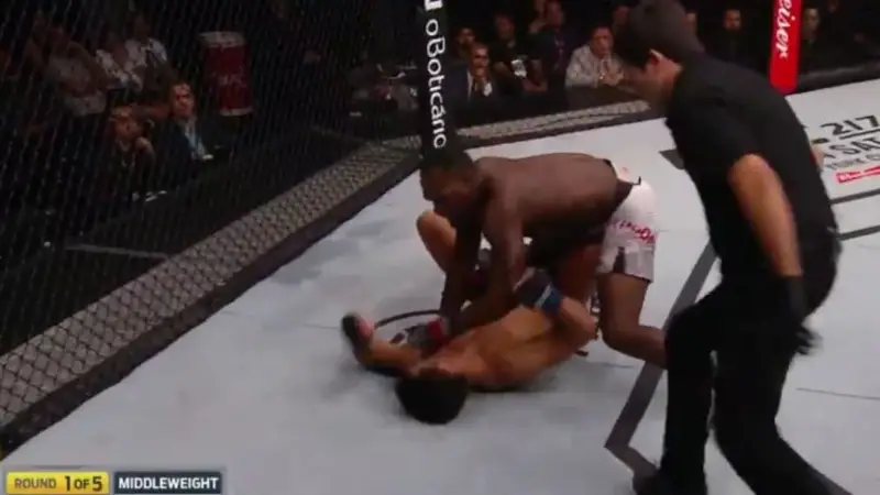 UFC: El violento nocaut que sufrió una estrella de las MMA en su regreso al octógono