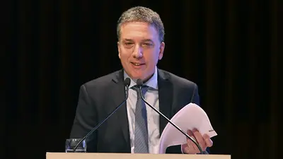 Dujovne a la clase media: "Le pido que tengan paciencia" Dujovne a la clase media: "Le pido que tengan paciencia"