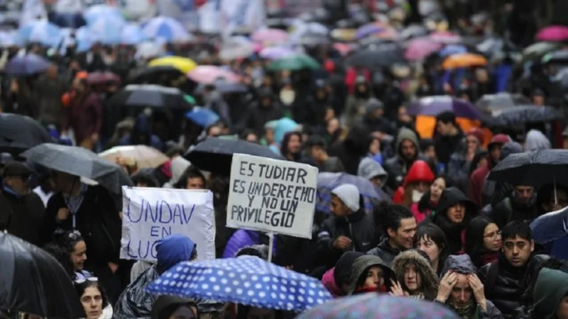 El brutal ajuste que planea el Gobierno en Educación