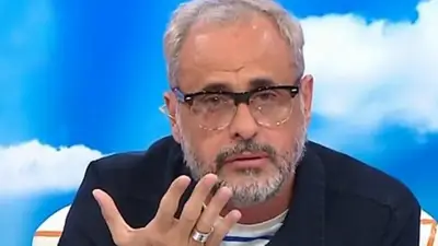 Jorge Rial disparó contra el Gobierno de Larreta por la canción de los JJ.OO. de la Juventud Jorge Rial disparó contra el Gobierno de Larreta por la canción de los JJ.OO. de la Juventud