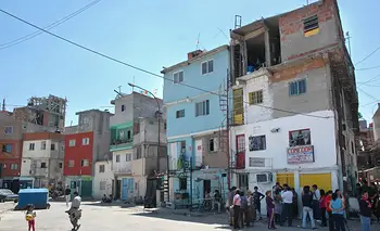 Rodríguez Larreta apura la votación del proyecto inmobiliario en la villa 31 | Pobreza
