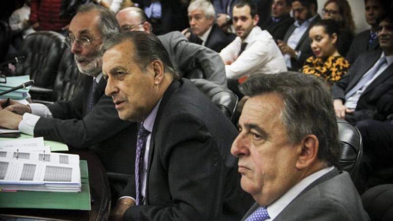 El tuit de un senador radical por el tarifazo que generó indignación en los usuarios