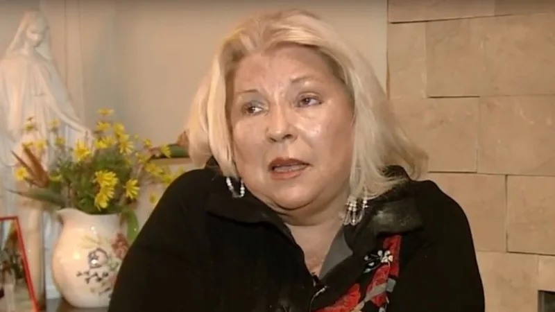 Carrió sigue la interna con Macri: "Me voy a amigar cuando saque a Garavano del medio"