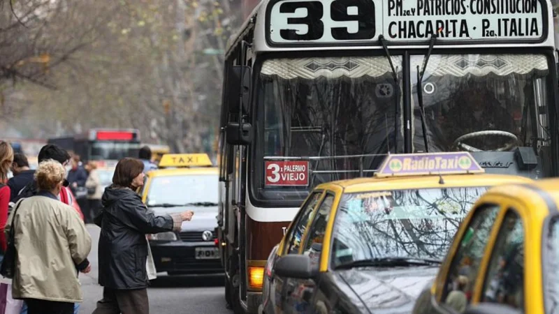A partir de este lunes aumenta el transporte público en Ciudad y Provincia