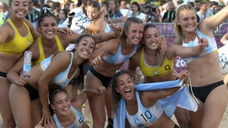 La particular canción de las campeonas de beach handball