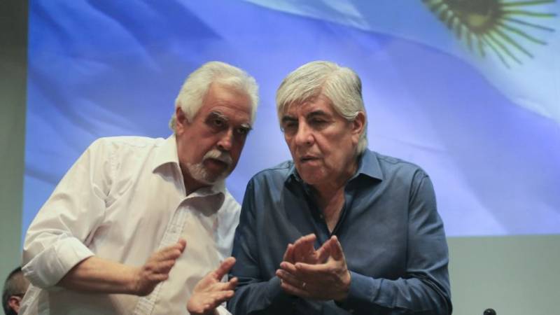 La Iglesia recibió a Hugo Moyano y crece la tensión con el Gobierno La Iglesia recibió a Hugo Moyano y crece la tensión con el Gobierno