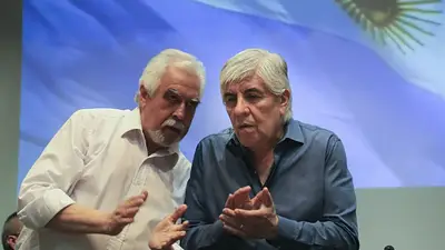 La Iglesia recibió a Hugo Moyano y crece la tensión con el Gobierno La Iglesia recibió a Hugo Moyano y crece la tensión con el Gobierno
