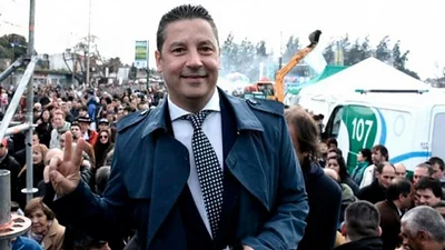 Menéndez: "No vaya a ser que para meterle un bozal a Cristina se la agarren con Florencia" Menéndez: "No vaya a ser que para meterle un bozal a Cristina se la agarren con Florencia"