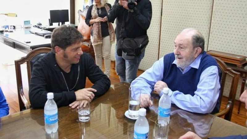 Axel Kicillof se juntó con el gobernador Carlos Verna y elogió su gestión