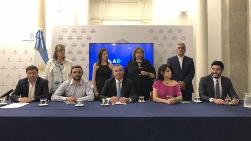 Felipe Solá presentó oficialmente el espacio RedxArgentina