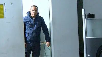 Un cerrajero confirmó la participación de la Policía en el ataque a Tiempo Argentino Un cerrajero confirmó la participación de la Policía en el ataque a Tiempo Argentino