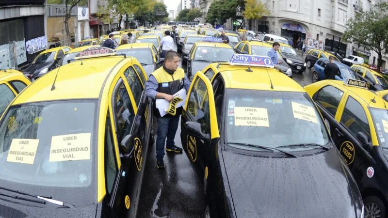 Larreta avanza con todo contra Uber y cualquier transporte ilegal