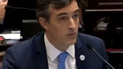 Esteban Bullrich criticó a la Iglesia por la movilización de Luján Esteban Bullrich criticó a la Iglesia por la movilización de Luján