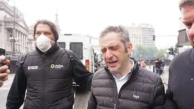 Larroque sobre la Policía: "fueron más agresivos porque me conocieron" Larroque sobre la Policía: "fueron más agresivos porque me conocieron"