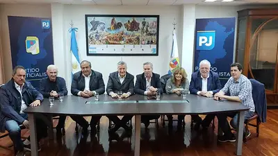 Otro gesto de unidad por parte de Solá de cara a las elecciones del 2019 Otro gesto de unidad por parte de Solá de cara a las elecciones del 2019