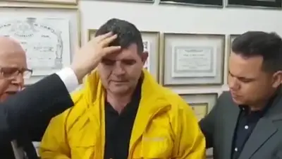Una iglesia Evangélica "bendijo" a Olmedo para que sea Presidente Una iglesia Evangélica "bendijo" a Olmedo para que sea Presidente