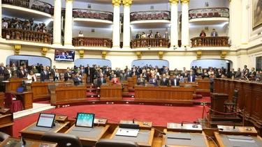Perú: el Congreso suspendió a Vizcarra y ahora hay dos presidentes