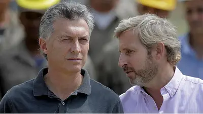 Frigerio dejó mal parado a Macri por sus dichos sobre la deuda con el FMI Frigerio dejó mal parado a Macri por sus dichos sobre la deuda con el FMI