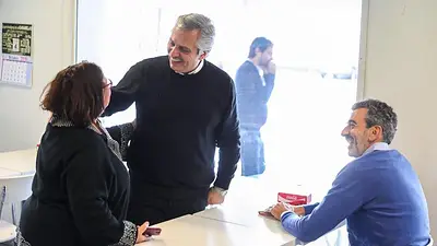 Elecciones 2019: Alberto Fernández celebró la incorporación de Florencio Randazzo al Frente de Todos Elecciones 2019: Alberto Fernández celebró la incorporación de Florencio Randazzo al Frente de Todos
