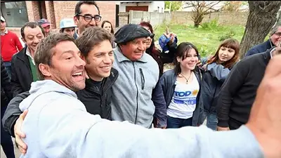 Kicillof en Cacharí: "Les propongo recuperar la identidad de la Provincia" Kicillof en Cacharí: "Les propongo recuperar la identidad de la Provincia"