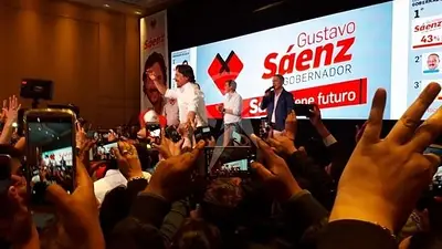 Gustavo Sáenz se despega de Mauricio Macri: "Si me eligen gobernador voy a trabajar con el presidente, sea quien sea" Gustavo Sáenz se despega de Mauricio Macri: "Si me eligen gobernador voy a trabajar con el presidente, sea quien sea"