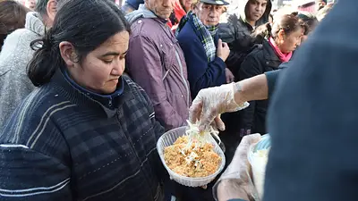 El 45% de los habitantes de AMBA disminuyó la porción de comida El 45% de los habitantes de AMBA disminuyó la porción de comida