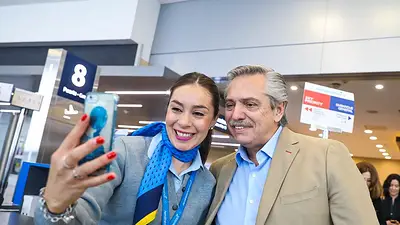 Alberto Fernández ya está en Santa Fe para participar del debate presidencial Alberto Fernández ya está en Santa Fe para participar del debate presidencial