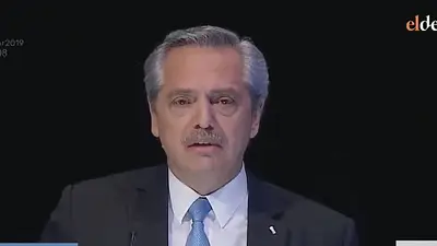 Debate 2019: Alberto Fernández cruzó duro a Mauricio Macri por la soberanía de las Islas Malvinas Debate 2019: Alberto Fernández cruzó duro a Mauricio Macri por la soberanía de las Islas Malvinas