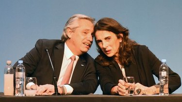 Renunció María Eugenia Bielsa al Ministerio de Hábitat